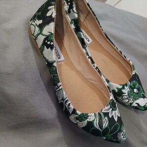 Steve Madden Flats